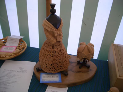 gallery/Exhibitions/Emley%202005/Emley_Show_2005_019aa.jpg