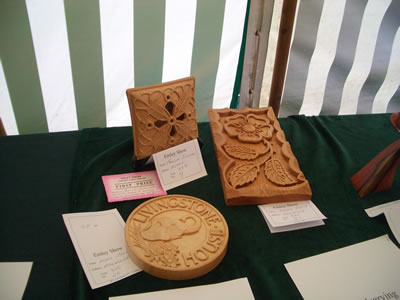 gallery/Exhibitions/Emley%202005/Emley_Show_2005_027aa.jpg